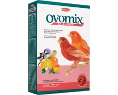 Padovan Padovan Ovomix Gold Rosso дополнительный корм для зерноядных птиц с красным оперением 300г